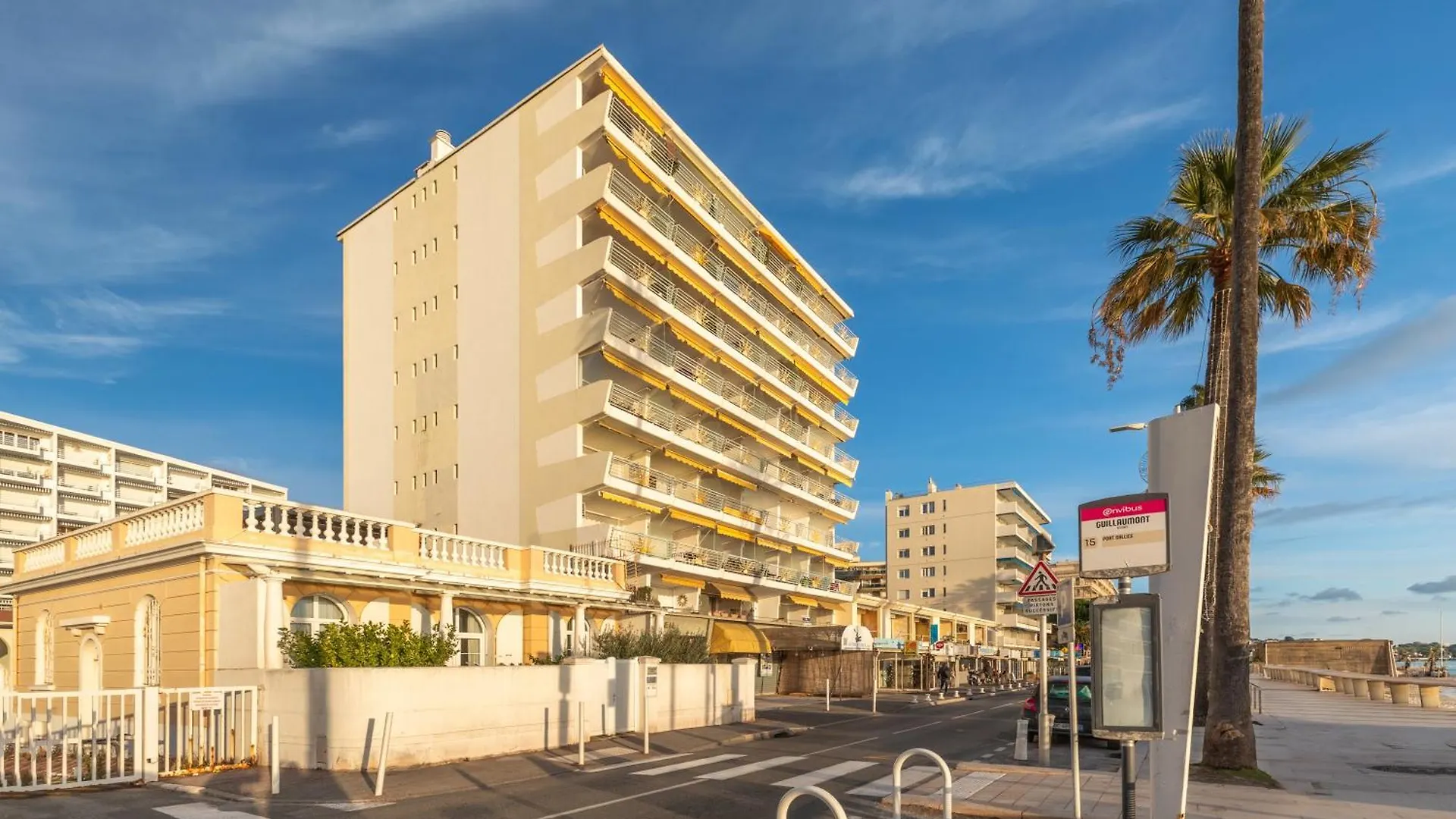 Le Soleil Front De Mer Centre Juan Les Pins Antibes France